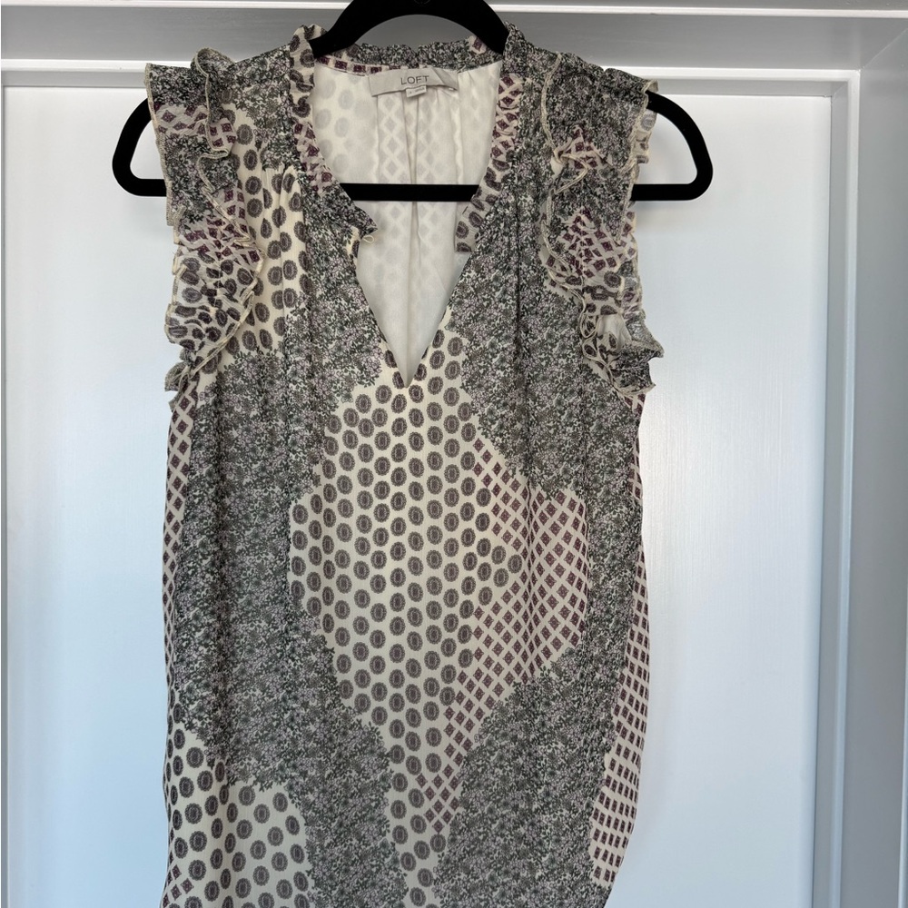 LOFT Gray and White Ruffled Blouse